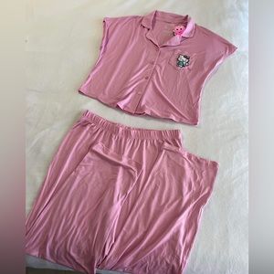 Hello Kitty Pajama Set